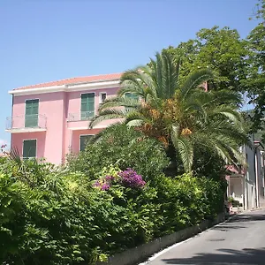  Hotel Calcagno